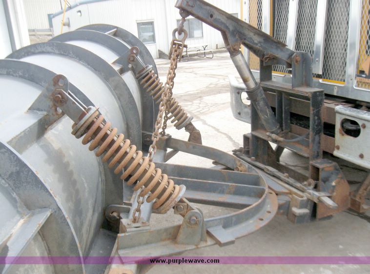 image for item 3373 2000 International Series 2654 dump truck with 15' dump bed