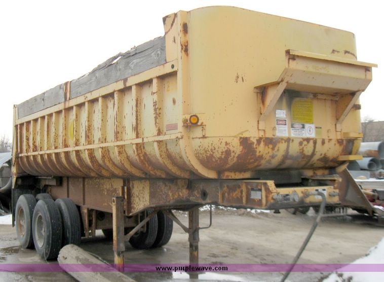 image for item 3374 1987 Fruehauf end dump trailer