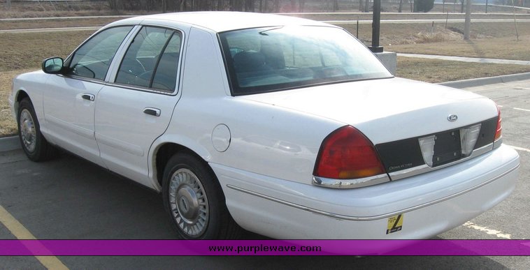 image for item 3390 1998 Ford Crown Victoria Police Interceptor
