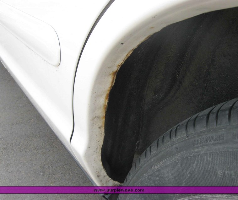 image for item 3390 1998 Ford Crown Victoria Police Interceptor