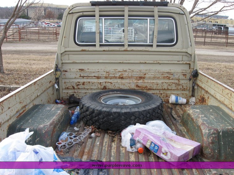 image for item 3437 1990 Toyota FJ75 Land Cruiser