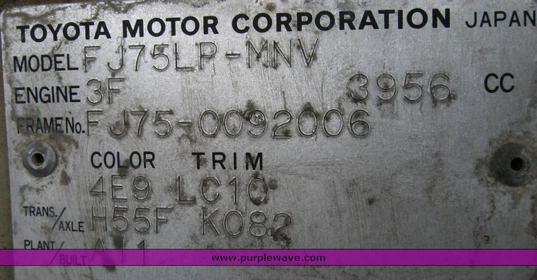 image for item 3437 1990 Toyota FJ75 Land Cruiser