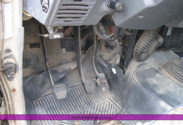 image for item 3437 1990 Toyota FJ75 Land Cruiser