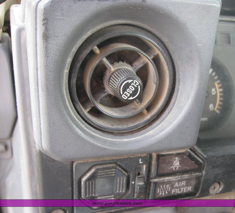 image for item 3438 1990 Toyota FJ75 Land Cruiser