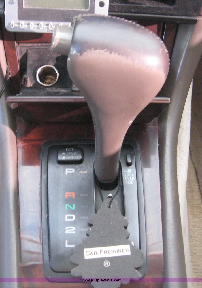 image for item 3881 1992 Lexus ES 300