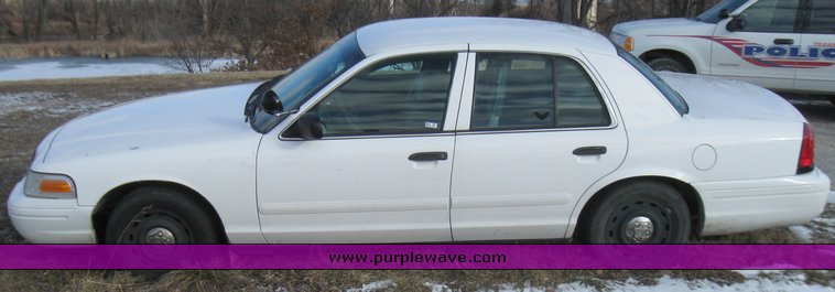 image for item 5451 2003 Ford Crown Victoria Police Interceptor