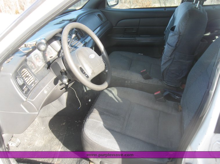 image for item 5451 2003 Ford Crown Victoria Police Interceptor