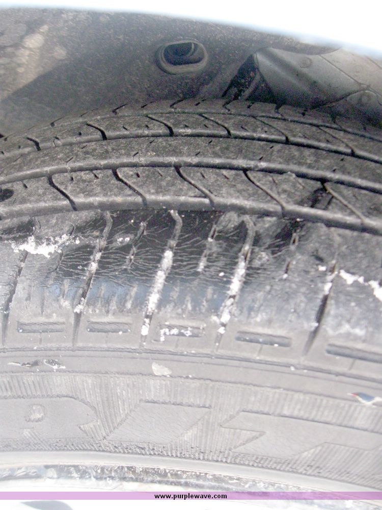 image for item 5464 1997 Ford Taurus GL