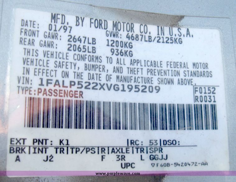 image for item 5464 1997 Ford Taurus GL