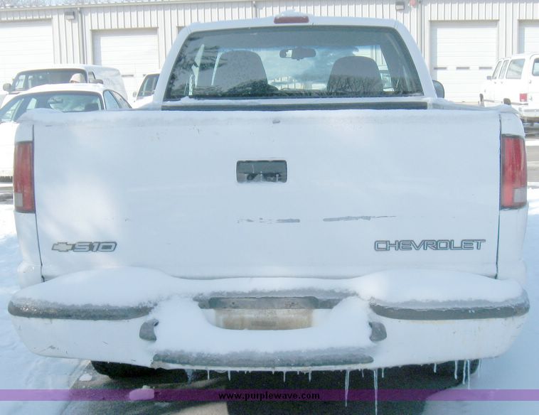 image for item 5465 1998 Chevrolet S10