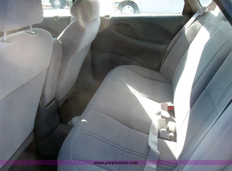 image for item 5466 1998 Ford Taurus