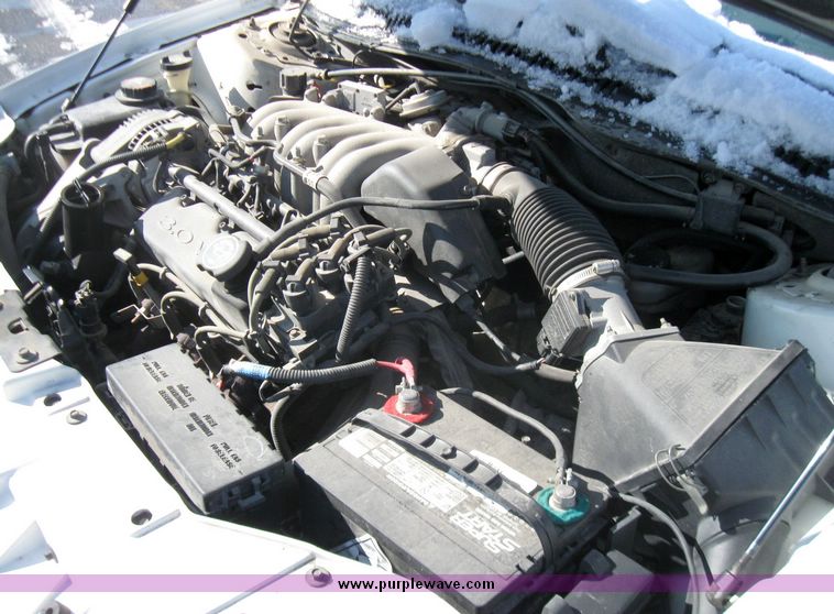 image for item 5466 1998 Ford Taurus