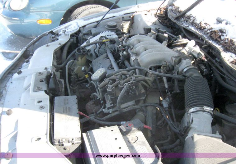 image for item 5468 1999 Ford Taurus SE station wagon