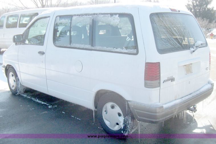 image for item 5469 1997 Ford Aerostar