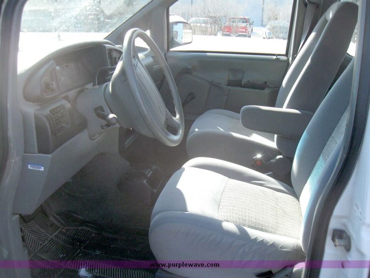 image for item 5469 1997 Ford Aerostar