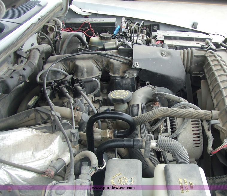 image for item 6652 2000 Ford Explorer XL