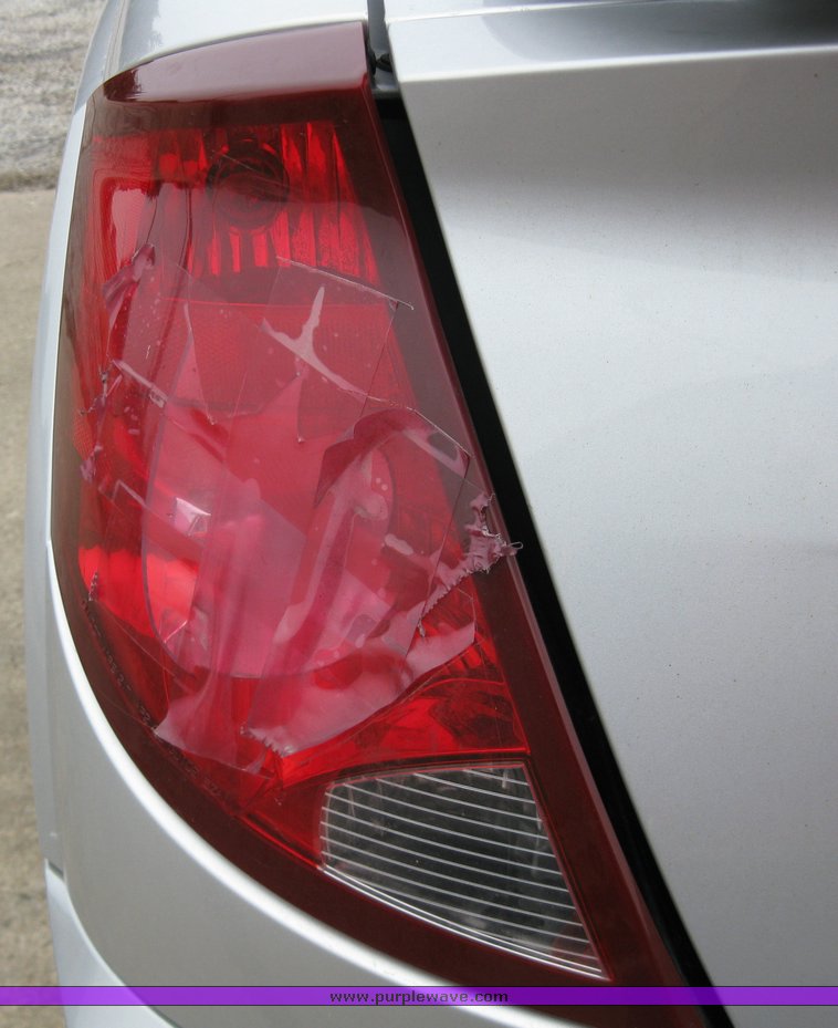 image for item 8200 2003 Saturn Ion