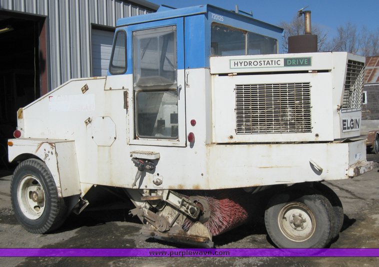 image for item 8432 1968 Elgin Model S street sweeper
