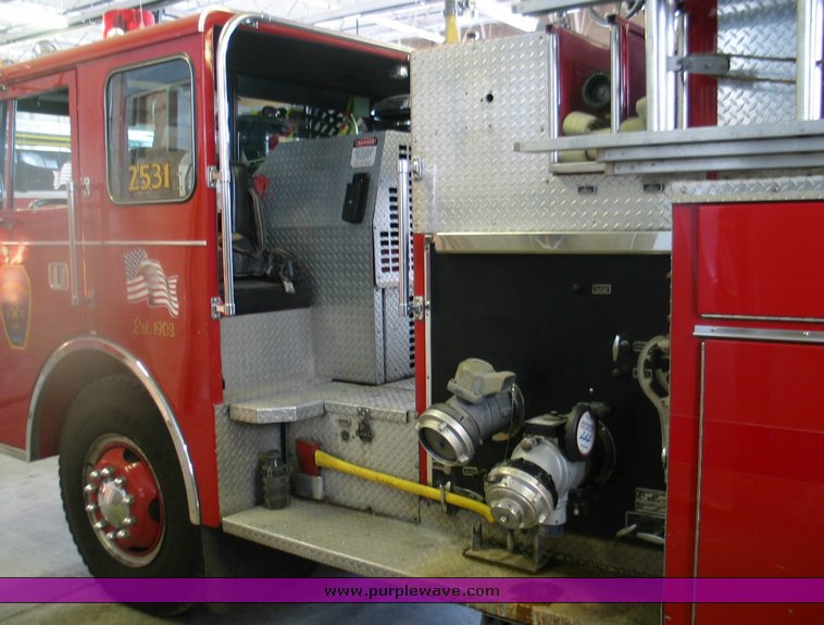 image for item 9000 1985 Pierce Dash pumper/tanker fire truck