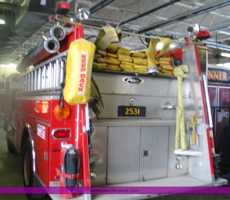 image for item 9000 1985 Pierce Dash pumper/tanker fire truck