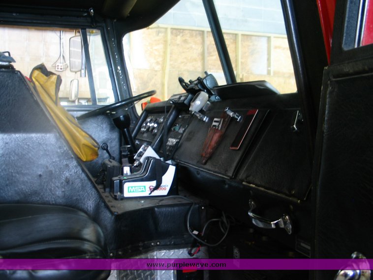 image for item 9000 1985 Pierce Dash pumper/tanker fire truck