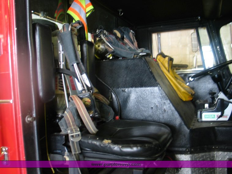 image for item 9000 1985 Pierce Dash pumper/tanker fire truck