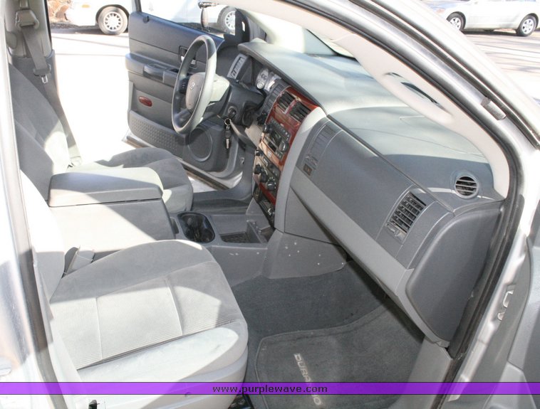 image for item 9001 2005 Dodge Durango SLT
