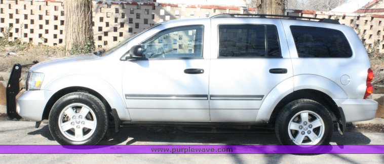 image for item 9002 2007 Dodge Durango SLT