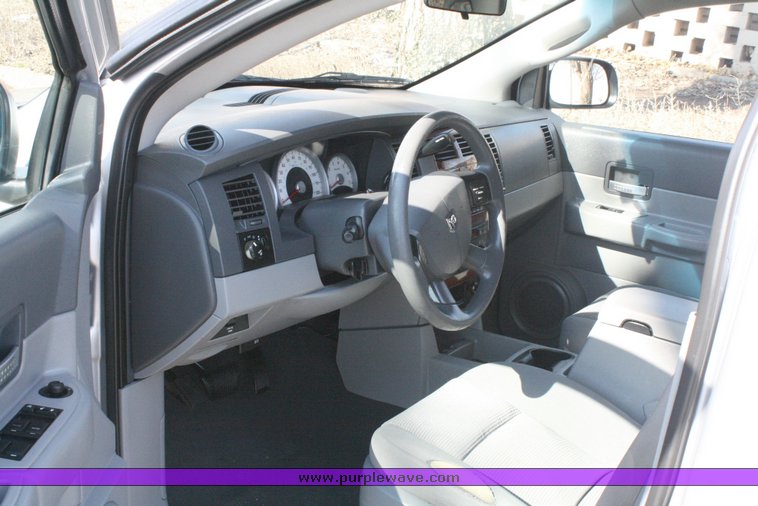 image for item 9002 2007 Dodge Durango SLT