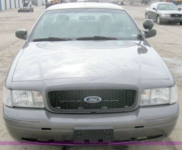 image for item 9369 2007 Ford Crown Victoria Police Interceptor