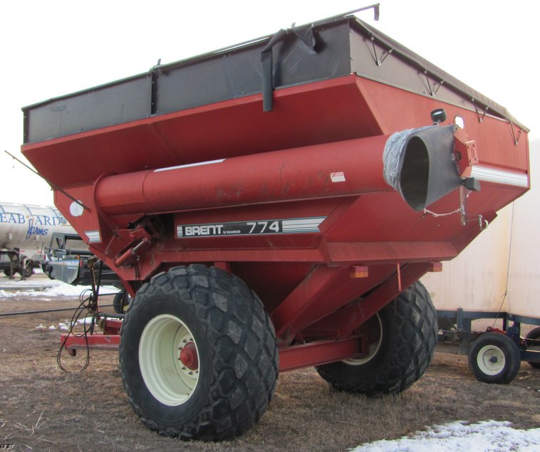 image for item 3013 Brent GC774 grain cart