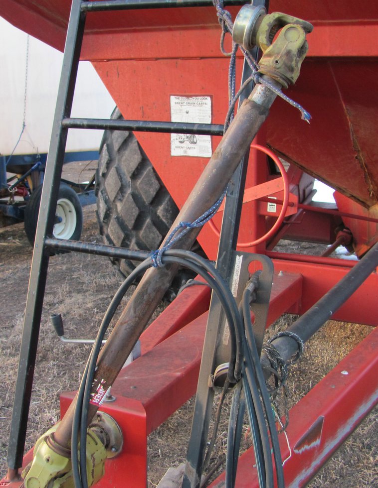 image for item 3013 Brent GC774 grain cart