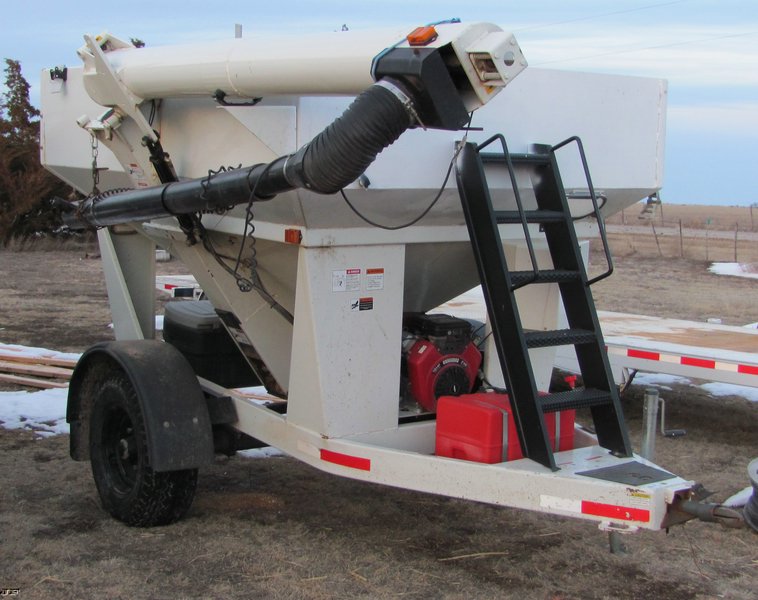 image for item 3016 Parker 1555 seed tender