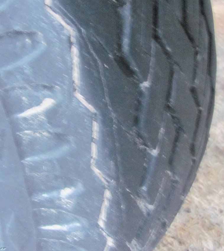 image for item 3016 Parker 1555 seed tender