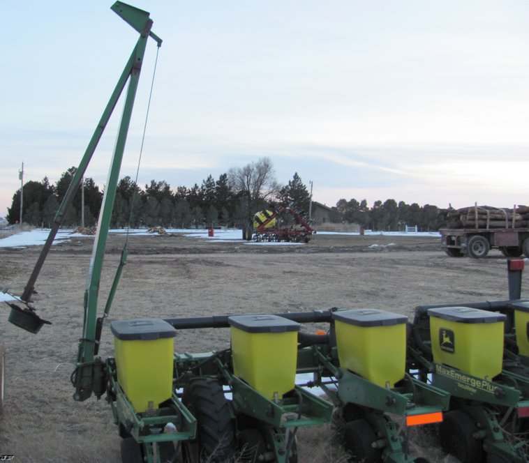 image for item 3018 John Deere 1710 MaxEmergePlus vacumeter planter