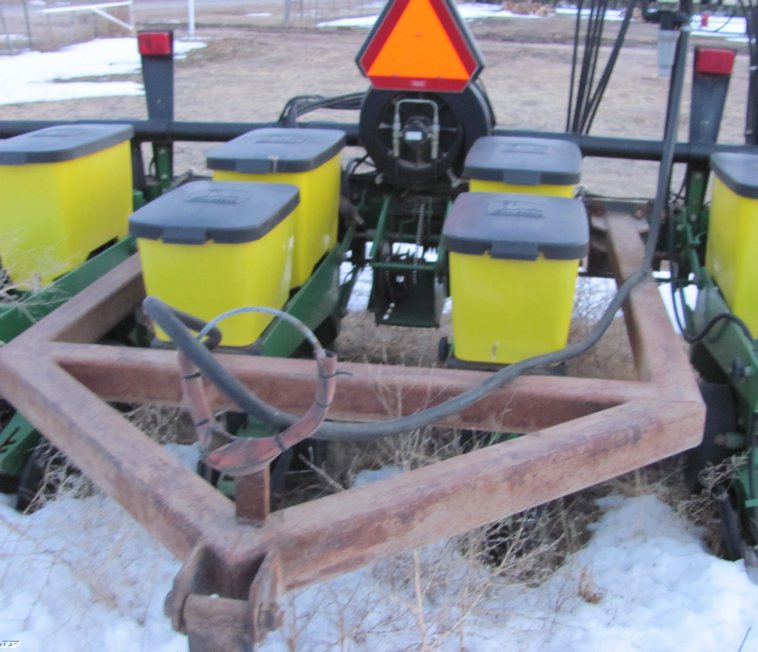 image for item 3018 John Deere 1710 MaxEmergePlus vacumeter planter
