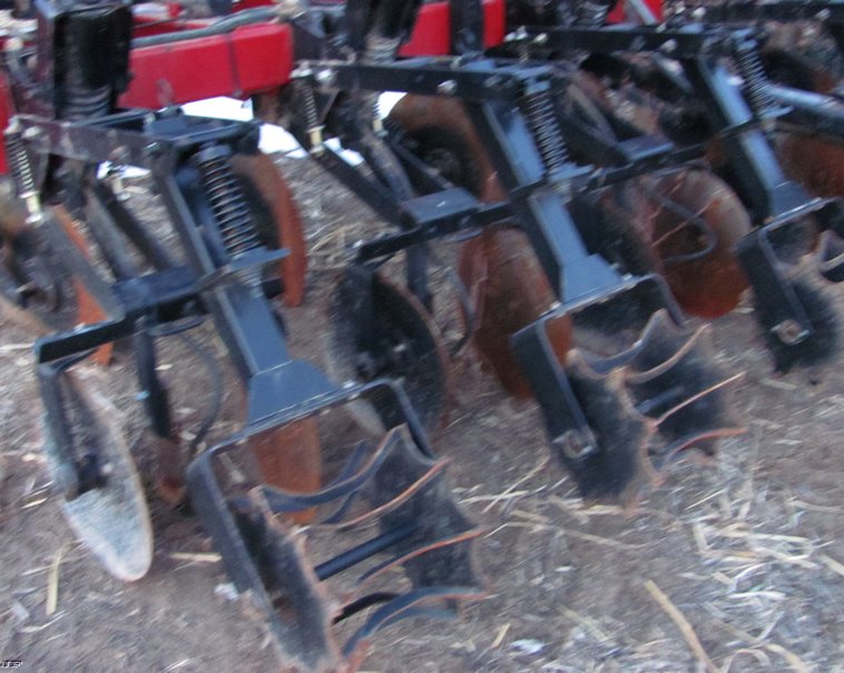 image for item 3019 Case NTX5310 DMI strip till tool bar with nurse tank