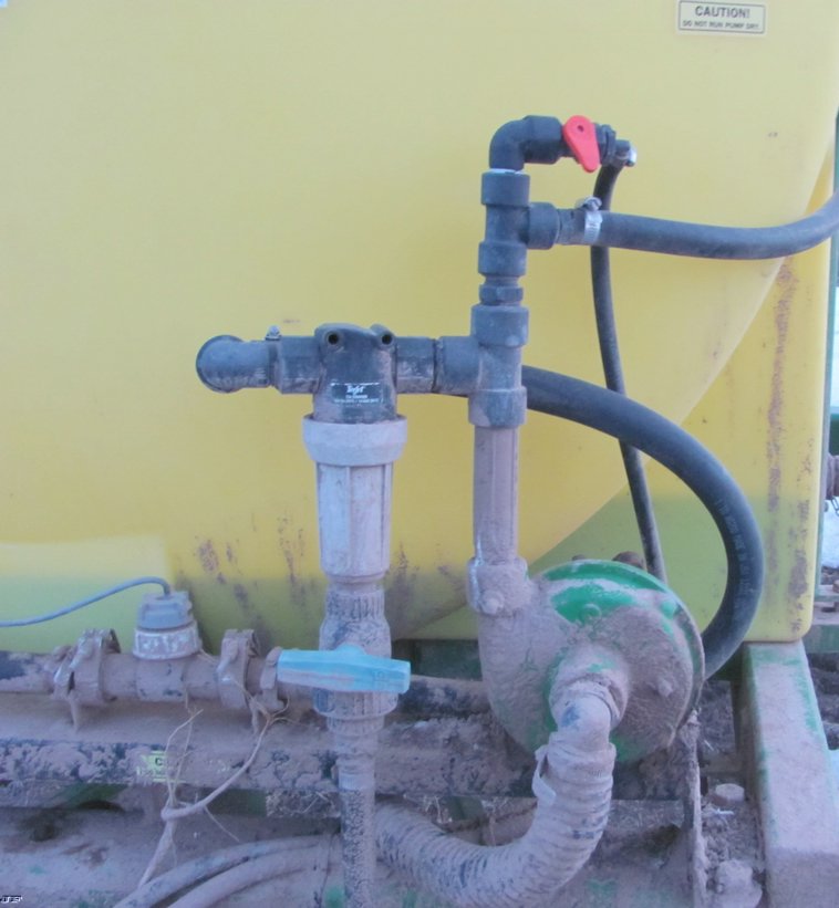 image for item 3019 Case NTX5310 DMI strip till tool bar with nurse tank