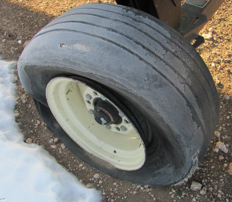 image for item 3021 1998 Mac Don 962 draper platform