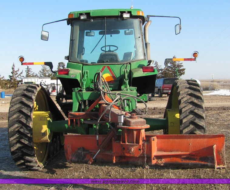 image for item 3022 2000 John Deere 8410T tractor