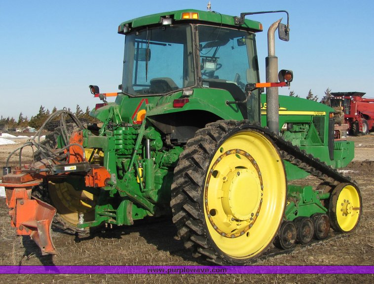 image for item 3022 2000 John Deere 8410T tractor