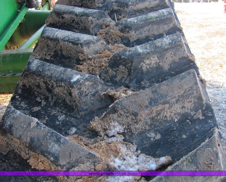 image for item 3022 2000 John Deere 8410T tractor