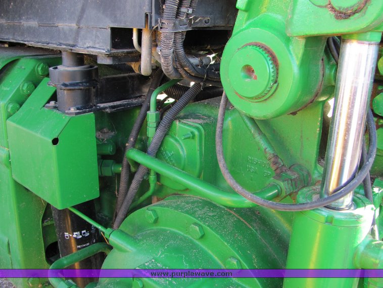 image for item 3022 2000 John Deere 8410T tractor