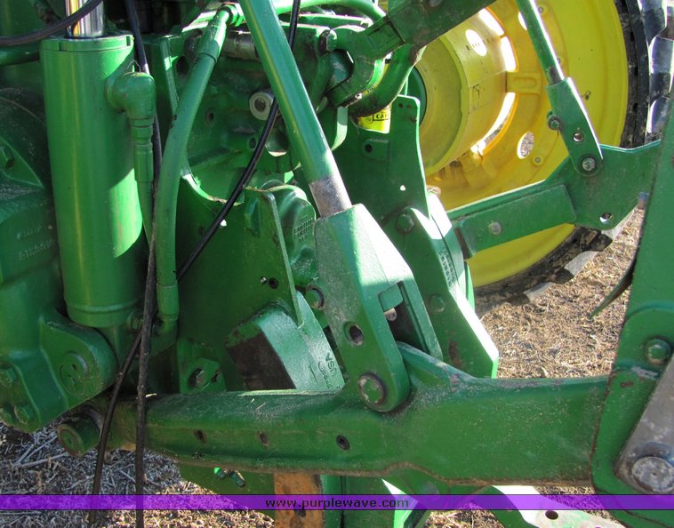 image for item 3022 2000 John Deere 8410T tractor