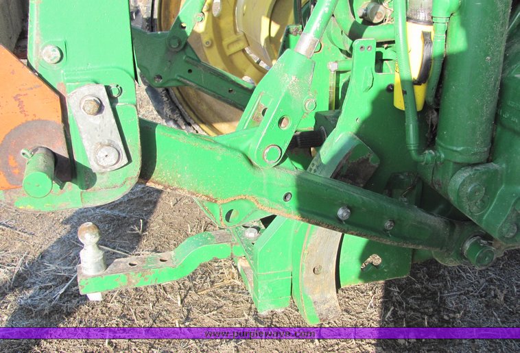 image for item 3022 2000 John Deere 8410T tractor