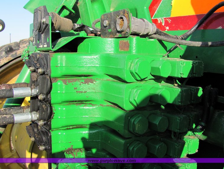 image for item 3022 2000 John Deere 8410T tractor