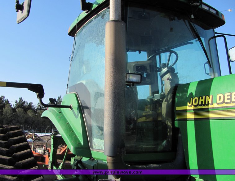 image for item 3022 2000 John Deere 8410T tractor