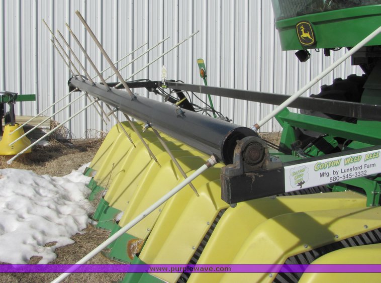 image for item 3025 2005 John Deere 7460 cotton stripper