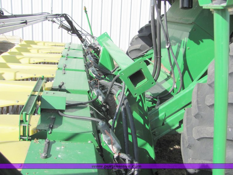 image for item 3025 2005 John Deere 7460 cotton stripper