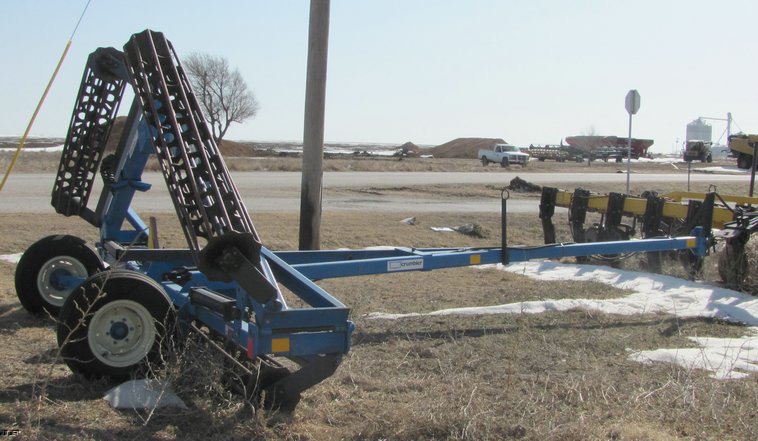 image for item 3029 DMI 32' crumbler